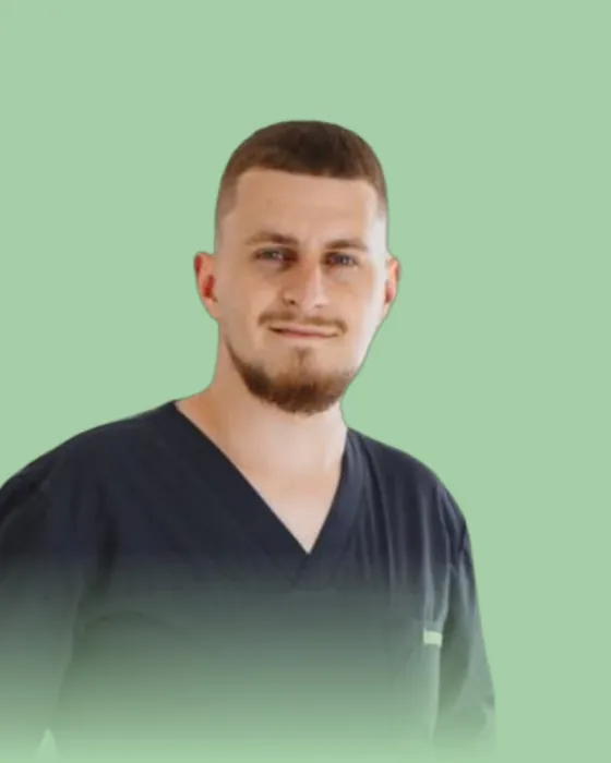 Ігор Апостолов, лікар-координатор Bookimed
